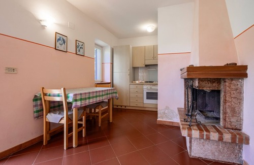 Sorano Apartment | Apartment 'Porcilaia' with Shared Pool, Private Terrace and Shared Garden