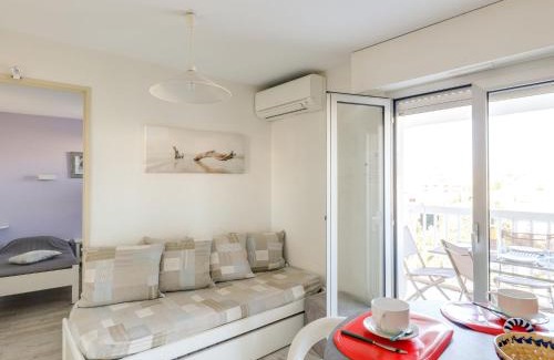 Frejus Plage Apartment | Apartment Port d'Attache-3 by Interhome
