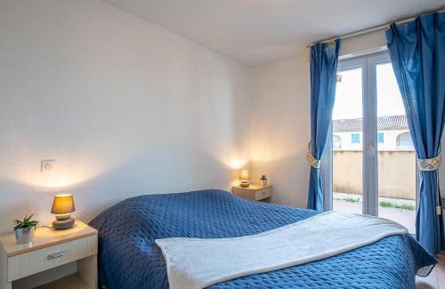 Frejus Plage Apartment | Apartment Port Quiétude-1 by Interhome
