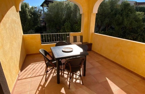 Monte Petrosu House | Apartment 'Prestige Exclusive' with Shared Pool, Wi-Fi and Air Conditioning