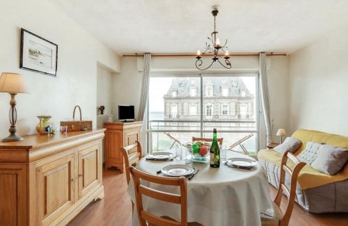 Cabourg Apartment | Apartment Prince Albert by Interhome