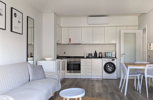 Costa Nova do Prado Apartment | Apartment 'Costa Nova Ocean View' with Sea View, Wi-Fi and Air Conditioning