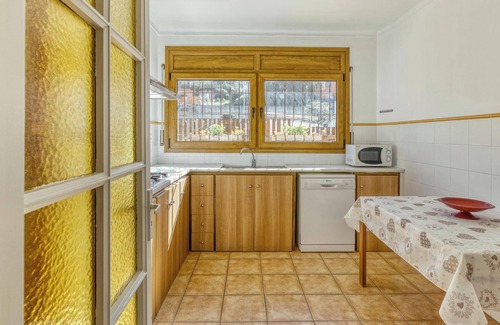 Begur Apartment | Apartment 'Residencial 1º 1ª' with Private Terrace, Balcony and Wi-Fi