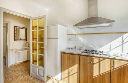 Begur Apartment | Apartment 'Residencial 1º 1ª' with Private Terrace, Balcony and Wi-Fi
