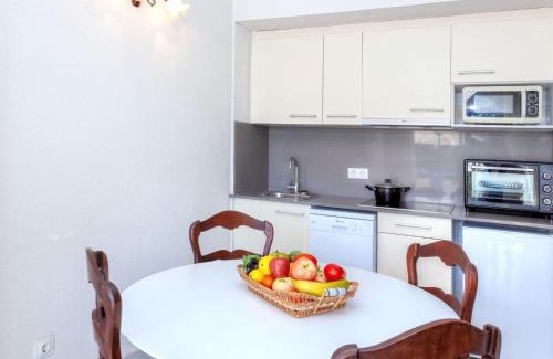 L'Escala Apartment | Apartment Residencial Magda Park by Interhome