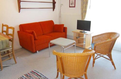 Ascona Apartment | Apartment Residenza Corallo-10 by Interhome