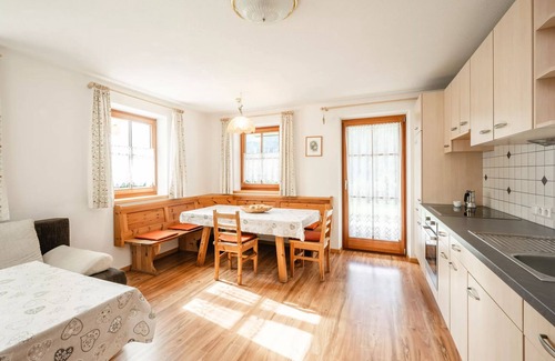 Campo Tures Apartment | Apartment 'Rieplechn App Waldruhe' with Mountain View, Shared Garden and Wi-Fi