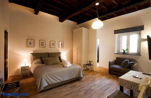 Trastevere Apartment | Apartment Ripa 17