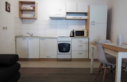 Klenovica Apartment | Apartment Riva in Klenovica - just few steps from the sean