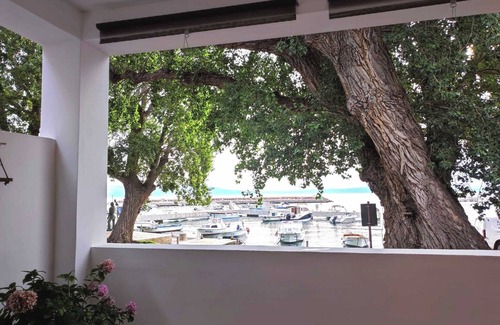 Klenovica Apartment | Apartment Riva in Klenovica - just few steps from the sean