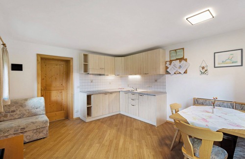 Valle di Casies Apartment | Apartment 'Rosenduft' with Mountain View, Shared Terrace and Wi-Fi