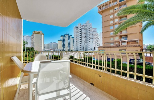 Grau i Platja Apartment | Apartment 'Roma' with Shared Pool, Wi-Fi and Air Conditioning