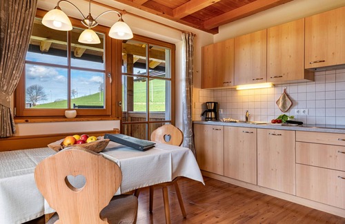 Castelrotto Apartment | Apartment 'Ronsolhof Santner' with Mountain View, Shared Garden and Wi-Fi