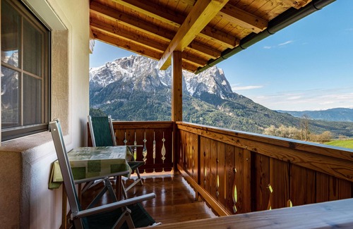 Castelrotto Apartment | Apartment 'Ronsolhof Santner' with Mountain View, Shared Garden and Wi-Fi