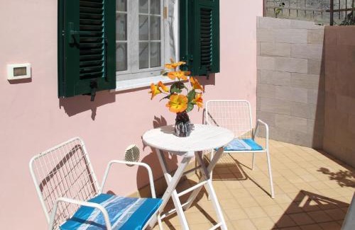 Rossi Apartment | Apartment Rosa by Interhome