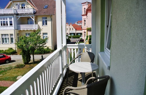 Kuehlungsborn Apartment | Apartment Rosenhof 04 - Wh. 04