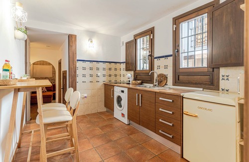 Beiro Apartment | Apartment San Bartolomé Albaicin. Parking included