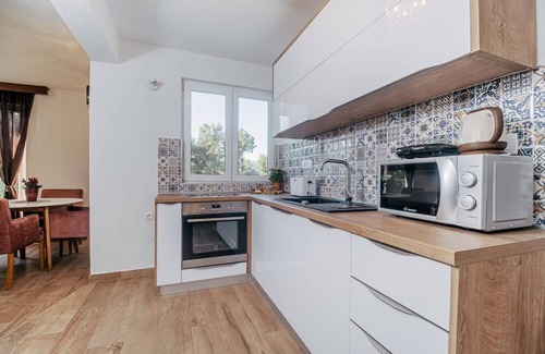Okrug Donji Apartment | Apartment Sandra - quiet & close to the beach: A6(4+1) - Okrug Donji, Island Ciovo, Croatia