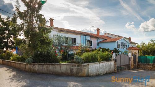 Peresiji Apartment | Apartment Sankovic with a private pool