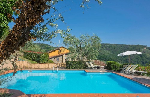 Pescia Apartment | Apartment Santa Margherita-1 by Interhome
