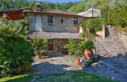 Pescia Apartment | Apartment Santa Margherita-1 by Interhome
