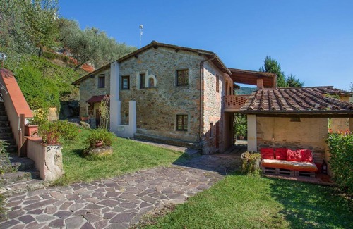 Pescia Apartment | Apartment Santa Margherita-1 by Interhome