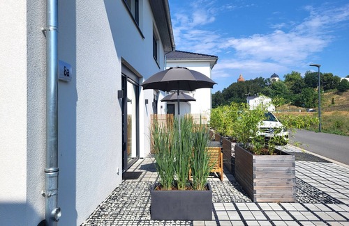 Muldestausee Apartment | Apartment 'Schlossterrassen 8a' with Private Terrace, Shared Garden and Wi-Fi