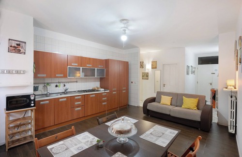 Vietri sul Mare Apartment | Apartment 'Seaside House Vietri' with Sea View, Wi-Fi and Air Conditioning