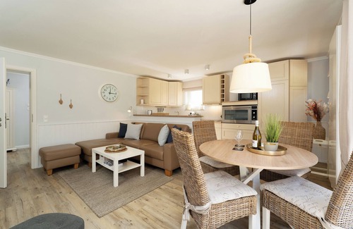 Groemitz Apartment | Apartment Seehus I with terrace incl. beach chair in Grömitz