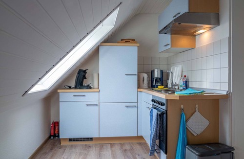 Ueberlingen Apartment | Apartment 'Seenest' with Mountain View, Wi-Fi and Air Conditioning