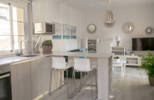 Torrox Costa Apartment | APARTMENT SEEVIEW ON THE BEACH PARKING ALL INCLUSIVE TORROX NERJA MALAGA SPAIN