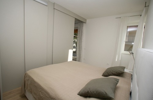 Aer Apartment | Apartment sleeps 4, balcony, lake view, sauna, swimming pool
