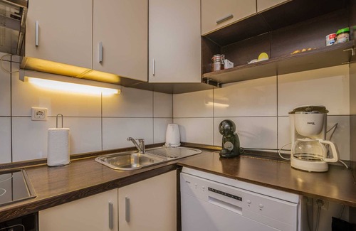 Cizici Apartment | Apartment Šop with balcony