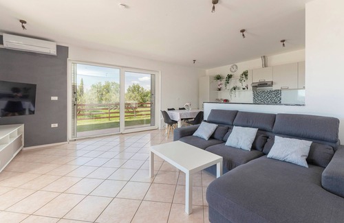 Koper Apartment | Apartment souranded by forest with the sea view-A