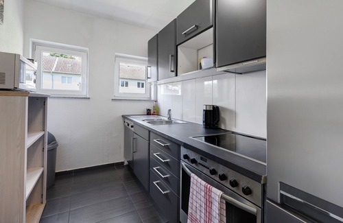 Katernberg Apartment | Apartment 'Stay Baran-Essen city apartment xl' with Balcony and Wi-Fi