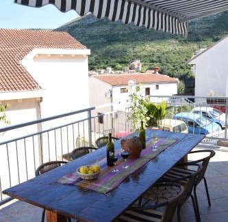 Cove Rogacic Apartment | Apartment Stella
