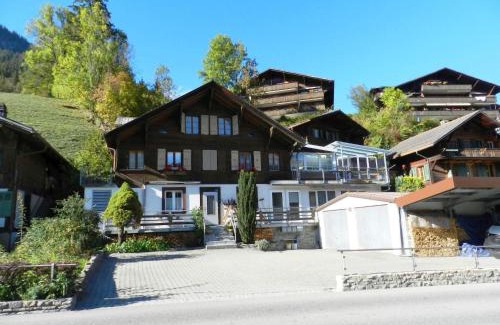 Zweisimmen Apartment | Apartment Studio Etana by Interhome