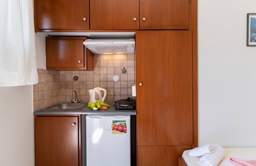 Nikiana Apartment | Apartment-Studio "Nikiana Club - Studio 3" with Sea View, Shared Pool & Wi-Fi