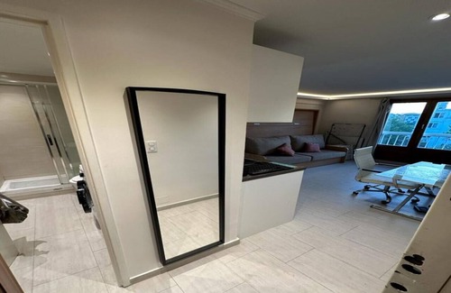 Cachan Apartment | Apartment 'Studio Terrasse 60m2 Vue Sur Paris' with Private Terrace and Wi-Fi