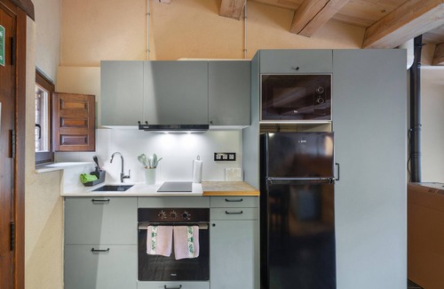 Fogars de Montclus Apartment | Apartment 'Suite 1' with Mountain View, Private Garden and Wi-Fi
