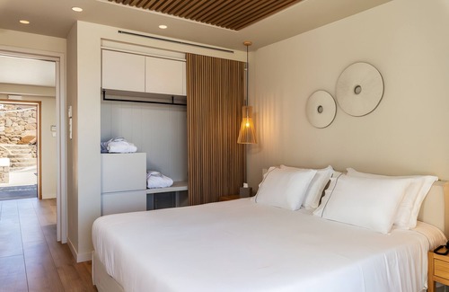 Agios Stefanos House | Apartment 'Suite Sea View' with Sea View, Wi-Fi and Air Conditioning