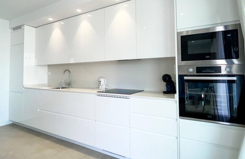 Torrox Costa Apartment | Apartment 'Sun Garden' with Sea View, Wi-Fi & A/C