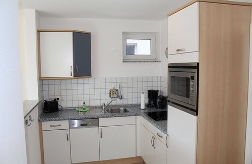 Zingst Apartment | Apartment Sünnenkringel 58 in the Baltic Sea spa Zingst - south side - WiFi