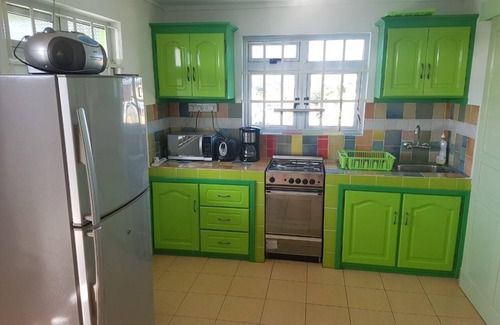Pereybere Apartment | Apartment T1 (studio) with terrace, about 300 m from the beach of Pereybère.