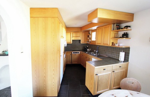 Samedan Apartment | Apartment Tauschna with private wellness area