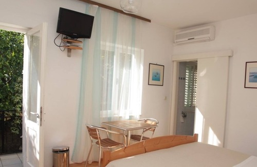 Cove Tri Zala (Zrnovo) Apartment | Apartment Tereza - in center R4(2) - Korcula, Island Korcula, Croatia