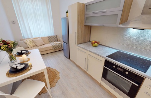 Karlin Apartment | Apartment "The Viaduct of Karlín" 3 minutes from metro Florenc , family-friendly