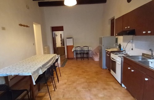 Pisa City Centre Apartment | Apartment "The Oasis," Pisa, with WIFI and inner courtyard