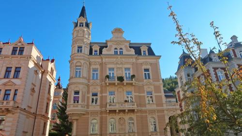 Karlovy Vary Apartment | Apartment Themis