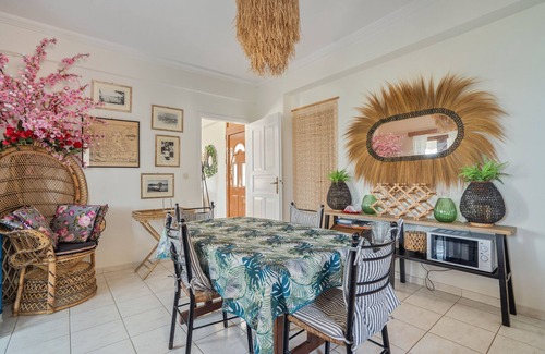 Nikiana Apartment | Apartment 'Theodoros 1' with Sea View, Wi-Fi and Air Conditioning